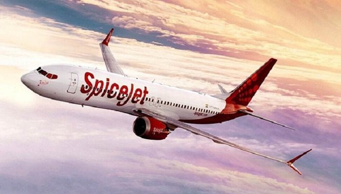 SpiceJet LayOff: 1400 कर्मचारियों की छंटनी करेगी स्पाइसजेट, जानिए कारण